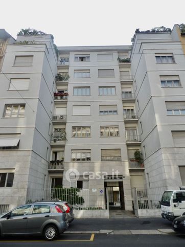 Ufficio in commerciale in Via Caravaggio 5