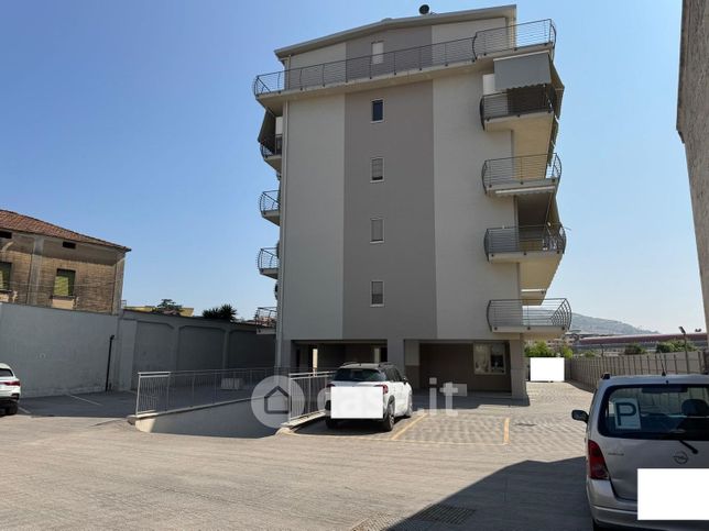 Appartamento in residenziale in Via R. Jemma 63