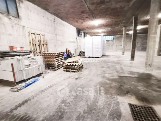 Box/posto auto in residenziale in Via Due Novembre