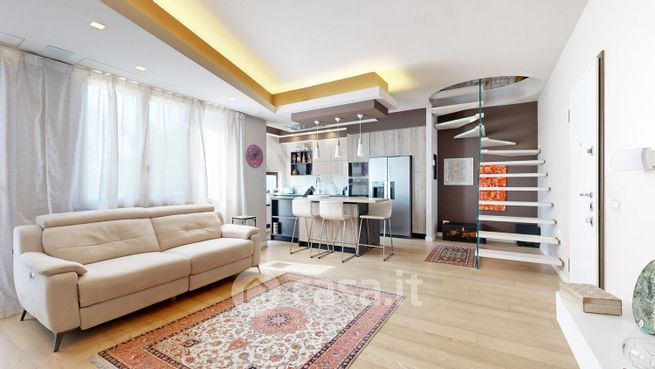 Appartamento in residenziale in Via Michelangelo Buonarroti 10