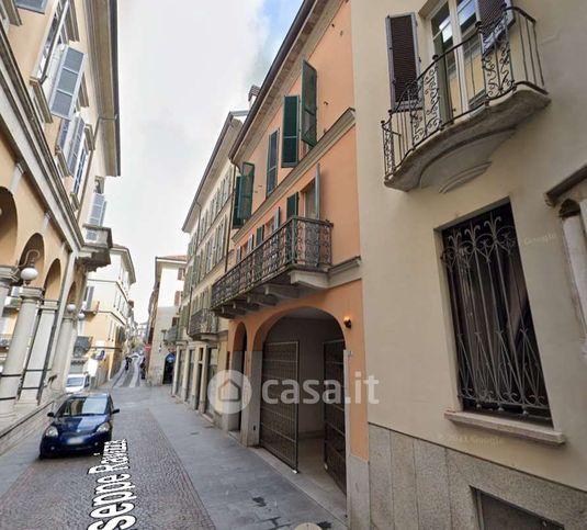 Box/posto auto in residenziale in Via Giuseppe Ravizza 5