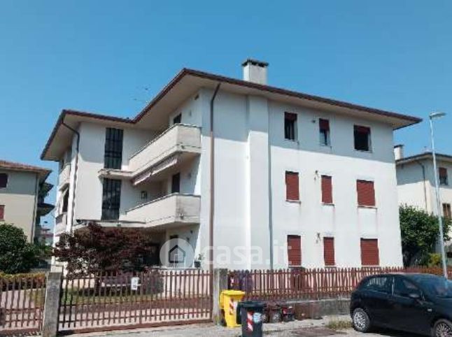 Appartamento in residenziale in Via Pergolesi 9