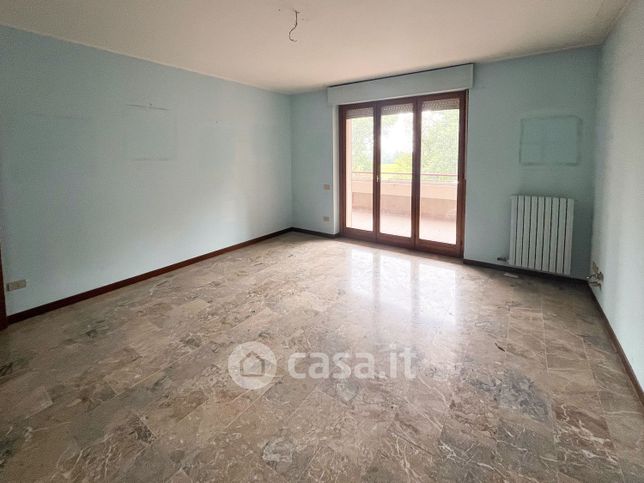 Appartamento in residenziale in Via delle Rose 6