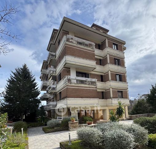 Appartamento in residenziale in Via Nicola Adamo