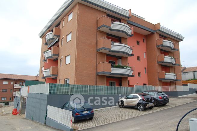 Appartamento in residenziale in Viale Appia Sud