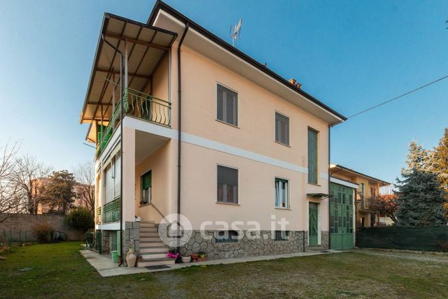 Villa in residenziale in Via Giuseppe Giusti 16
