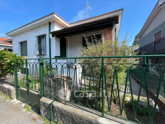 Villa in residenziale in Via Alessandro Lamarmora 12