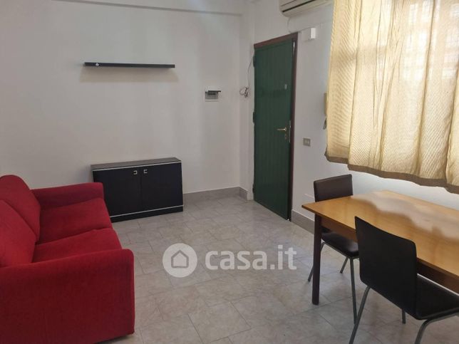 Appartamento in residenziale in Via Eduardo Calandra 11