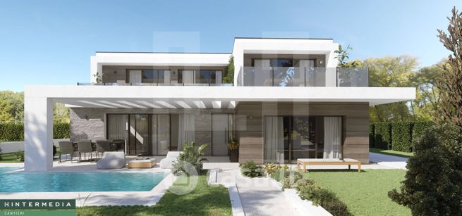 Casa indipendente in residenziale in Via Fiorita