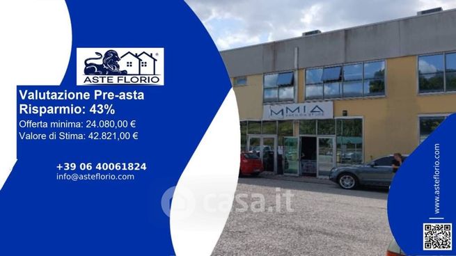 Ufficio in commerciale in Via Ferrante Ferranti 4