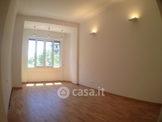 Appartamento in residenziale in Via Degli Scipioni 1