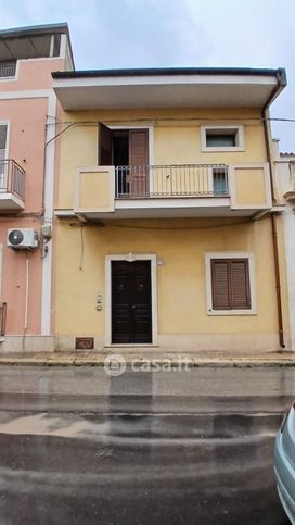 Casa indipendente in residenziale in Via Mario Rapisardi