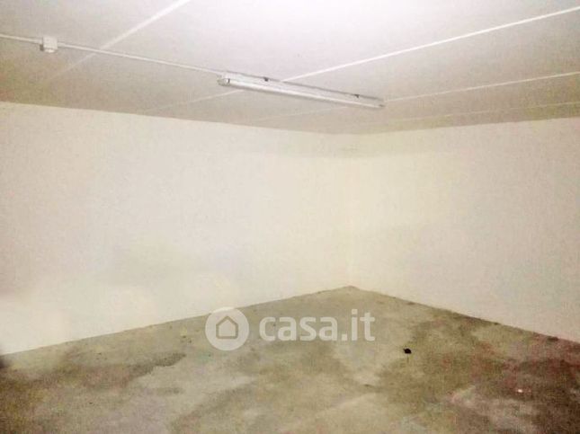 Garage/posto auto in residenziale in Via N. Piccinino 5