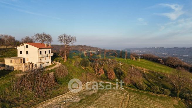 Casa indipendente in residenziale in Contrada Andrefacchie