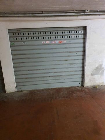 Garage/posto auto in residenziale in Viale dei Promontori 312