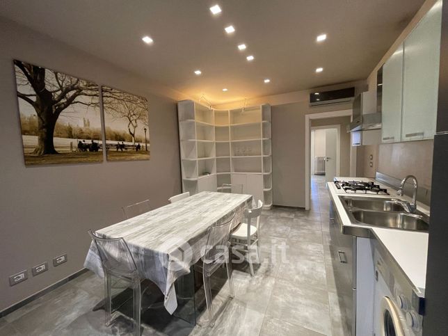 Appartamento in residenziale in Piazza Alessandro Zoppa