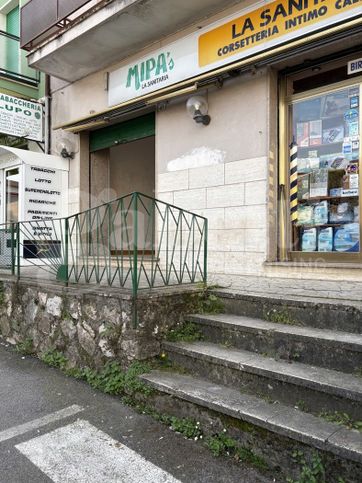 Ufficio in commerciale in Viale Savoia 47