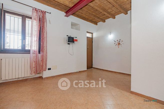 Appartamento in residenziale in Via Dossi Donato 13