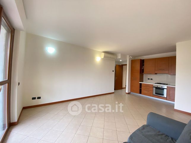 Appartamento in residenziale in Via Alcide de Gasperi 6