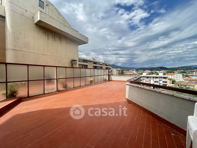 Appartamento in residenziale in Via Circondaria