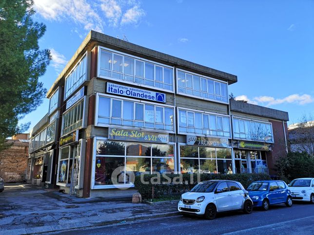 Ufficio in commerciale in Viale Galileo Galilei