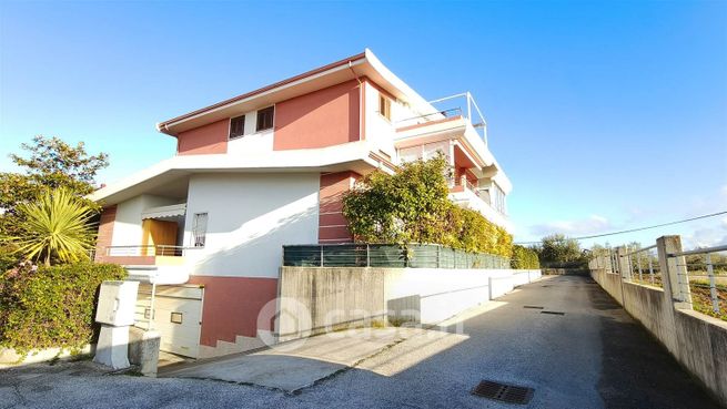 Appartamento in residenziale in Via Cesare de Titta 48