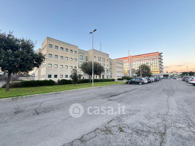 Ufficio in commerciale in Via Cicolella 6