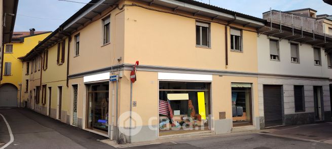 Ufficio in commerciale in Via Roma 21