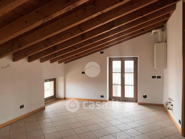 Appartamento in residenziale in Via delle Rose 2