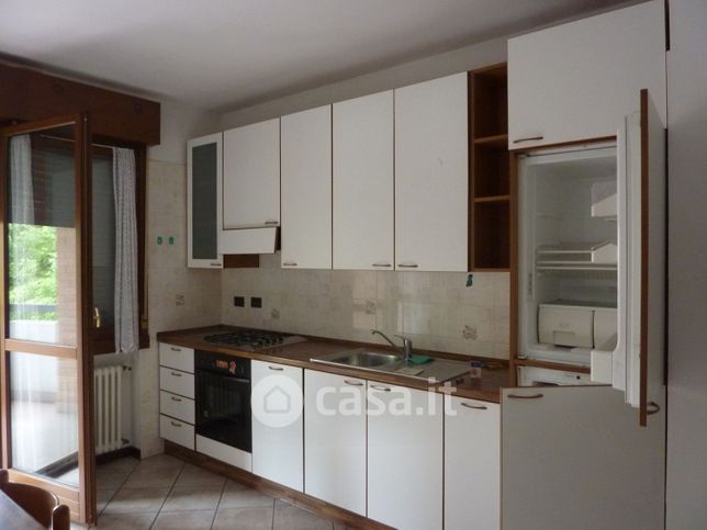 Appartamento in residenziale in Strada Langhirano
