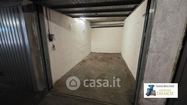 Box/posto auto in residenziale in Via Monte Emilius
