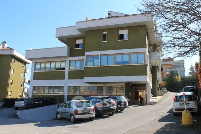 Ufficio in commerciale in Via Serraloggia 90 -/A