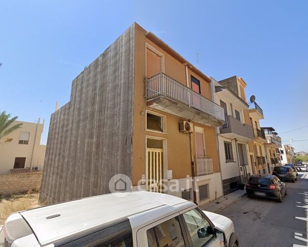 Appartamento in residenziale in Via Archimede 54
