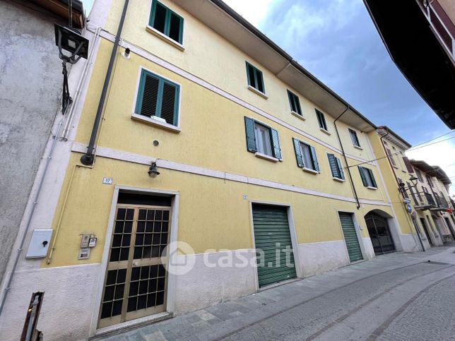 Appartamento in residenziale in Via I. Clario 17