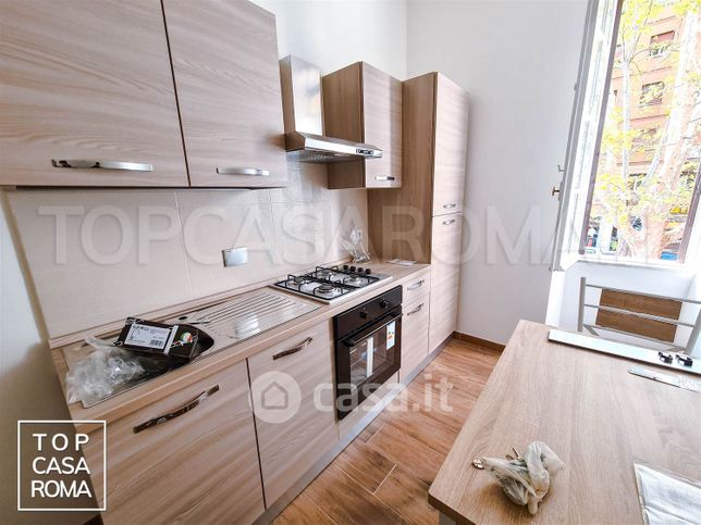 Appartamento in residenziale in Via Angelo Emo