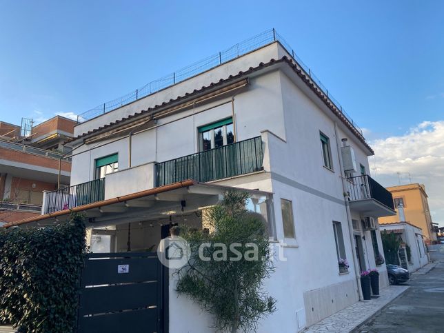 Appartamento in residenziale in Via dei Volsci 55