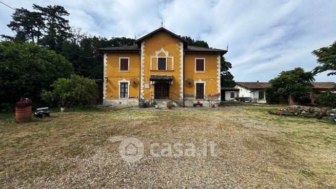 Casa indipendente in residenziale in 