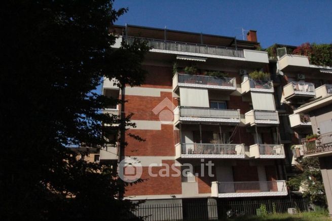 Appartamento in residenziale in Via Broseta 80