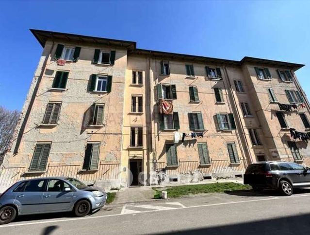 Appartamento in residenziale in Via Pavia 38