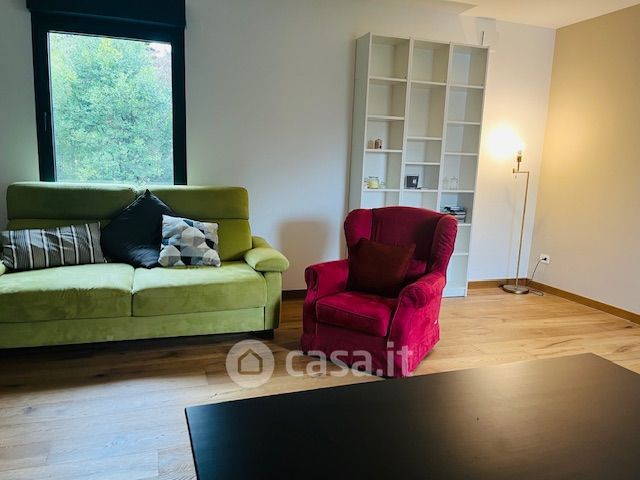 Appartamento in residenziale in Via Vittorio Putti 28