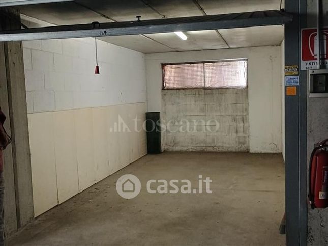 Garage/posto auto in residenziale in Piazzale dei Caduti della Montagnola