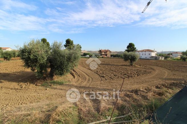 Terreno edificabile in residenziale in Traversa Parere