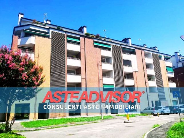Appartamento in residenziale in Via Carlo Mauri 7