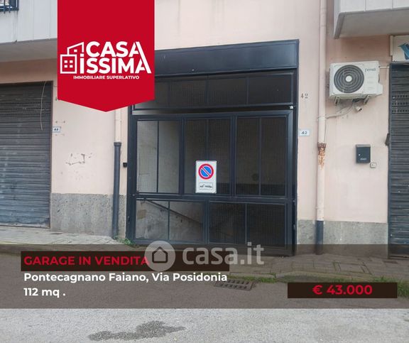 Box/posto auto in residenziale in Via Posidonia 42