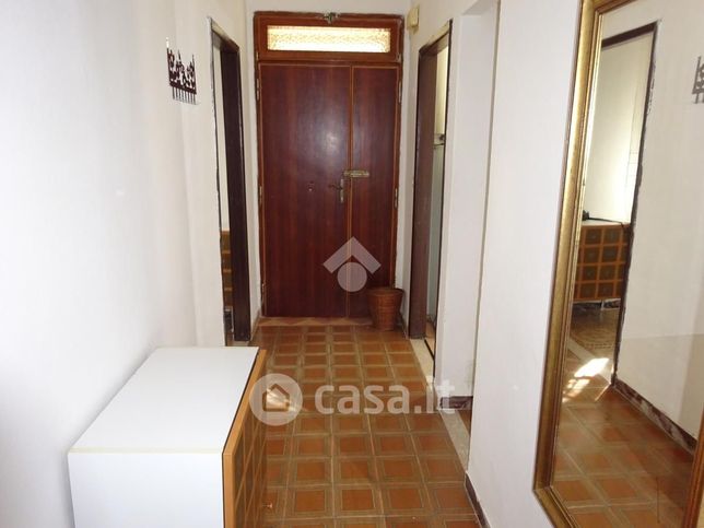 Casa bi/trifamiliare in residenziale in Via della Crispa