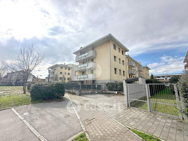 Appartamento in residenziale in Via A. Vespucci 21