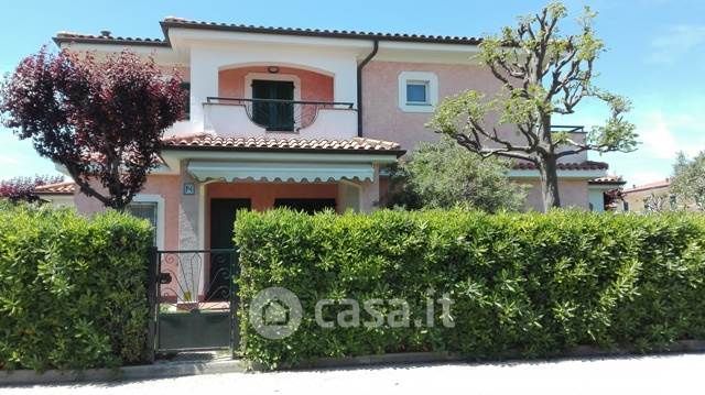 Villetta a schiera in residenziale in 