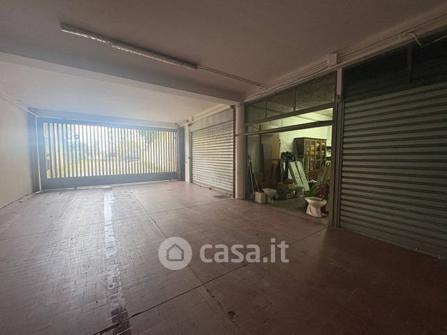Box/posto auto in residenziale in Via Salvador Allende