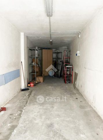 Box/posto auto in residenziale in Via VagliÃ¨ 17