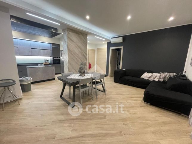 Appartamento in residenziale in Viale Villini Rollino 51